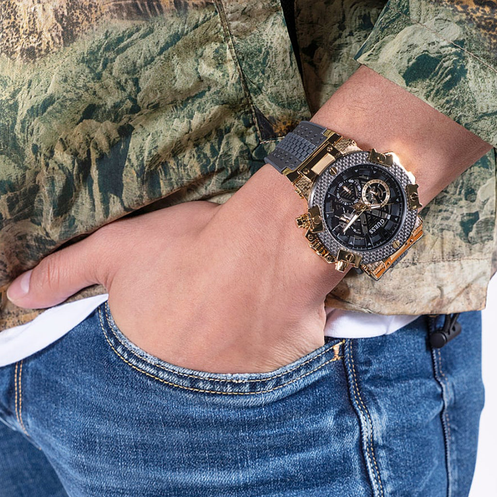 Guess Men\'s Grey Chronograph Leather Strap Watch - GW0486G2