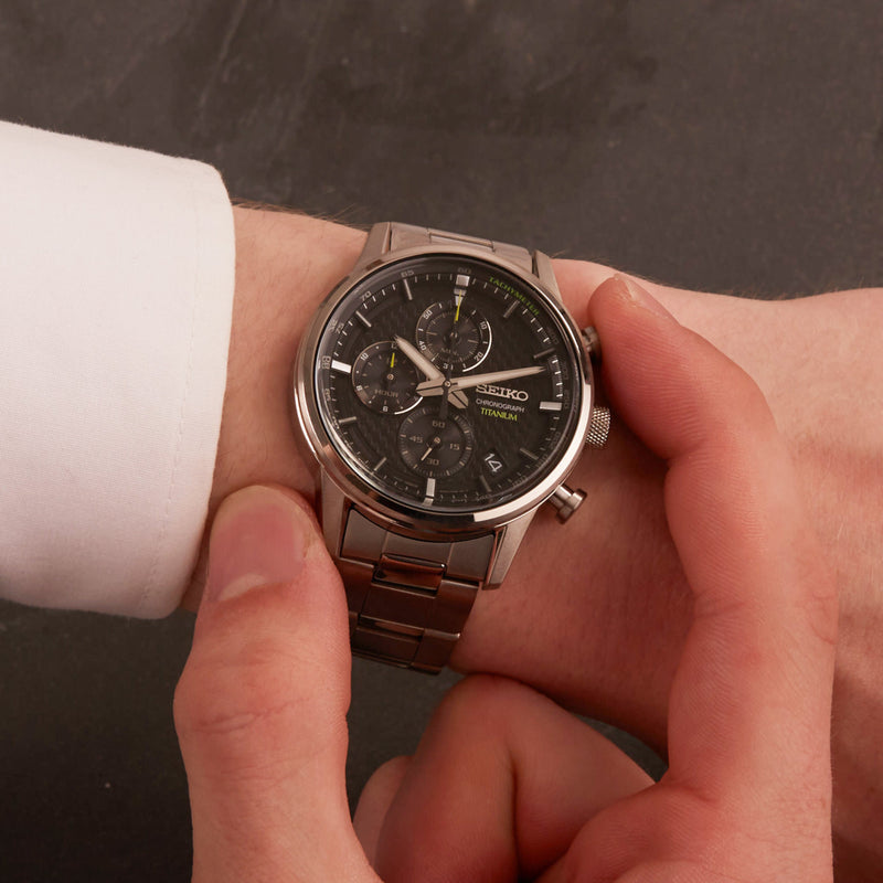 Seiko Men's Titanium Gents Chronograph Stainless Steel Watch SSB389P1